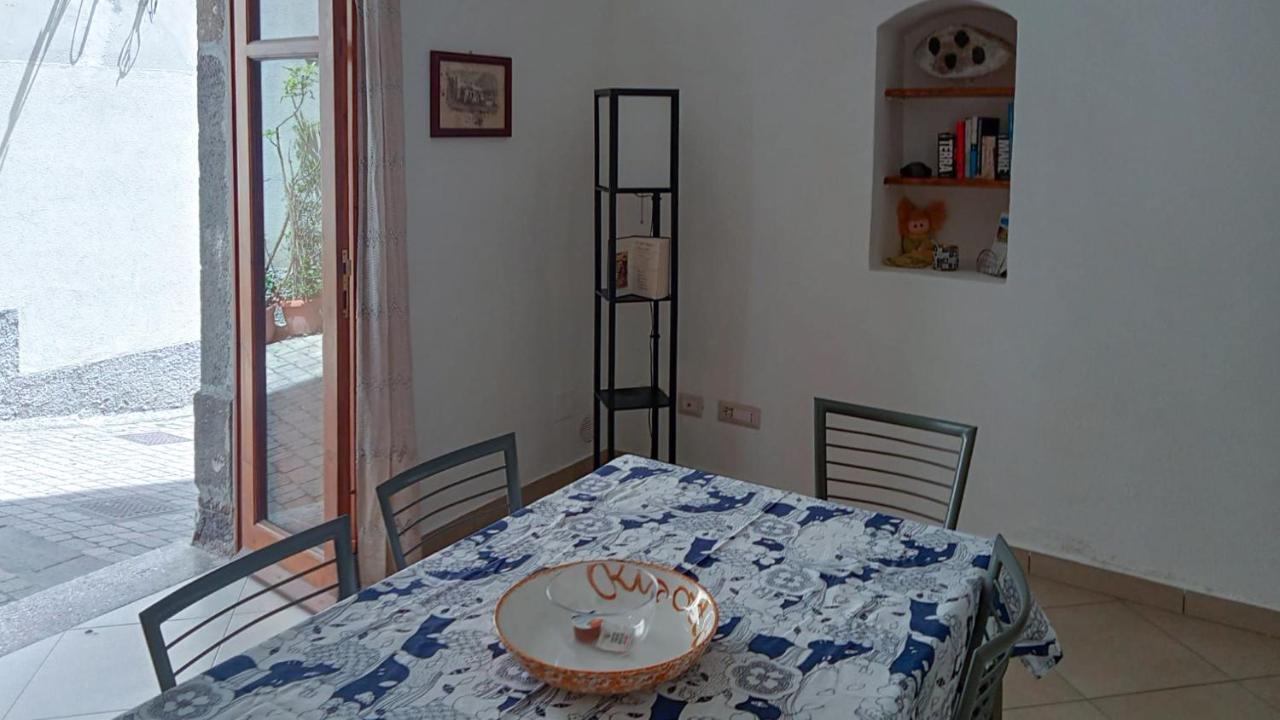 Casa Vacanza U Curtigghiu Lipari  Eksteriør billede
